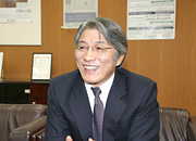 戸村洋支店長
