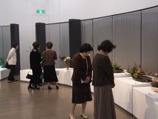 華道界各派の作品が一堂に／高崎市いけばな展