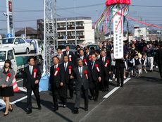 「開かずの踏切」アンダーパスが全線開通