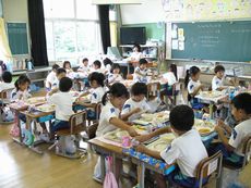 チェコの料理を給食で／プルゼニ市姉妹都市提携２０周年