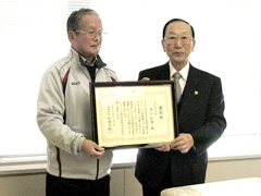 卓球の関川さんに特別体育功労賞