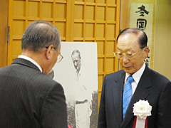 松浦・前市長にタウト賞