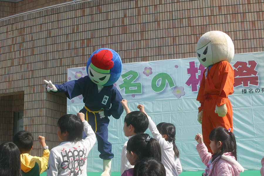 榛名梅祭り 開花が遅く2分咲き 高崎のニュースサイト 高崎新聞
